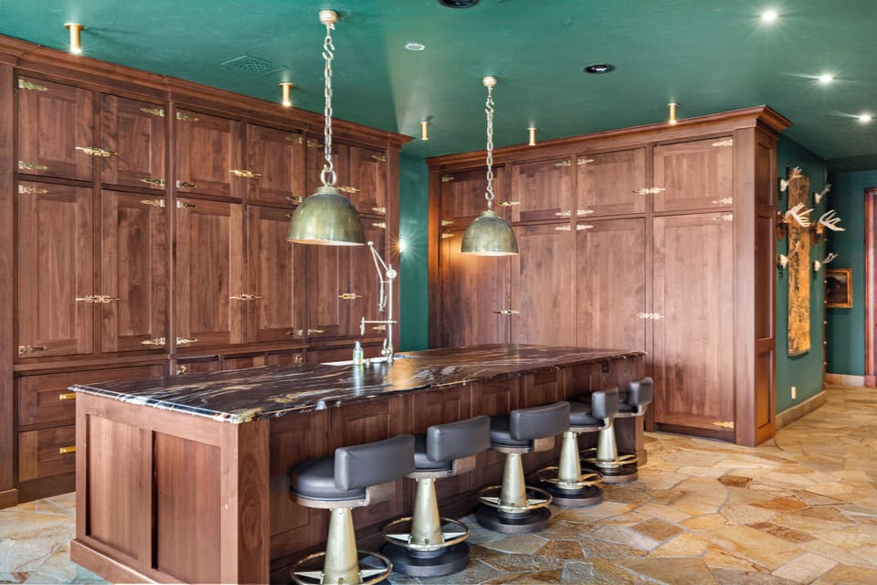 2.13-sundance-lookout-mountain-village-kitchen-5
