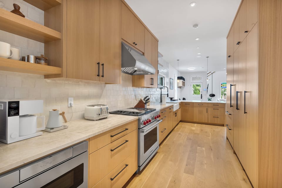 3.02_telluride_magic_on_main_kitchen