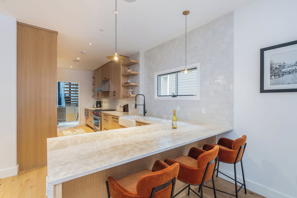 4.0-magic-on-main-telluride-kitchen