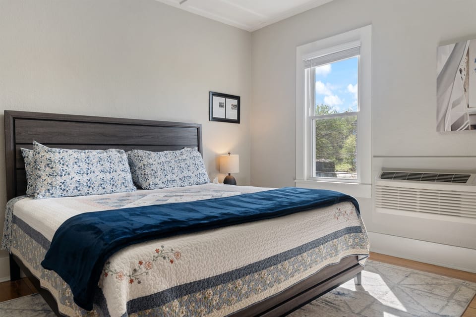 King Bed, Custom Mattress Made in Tennessee