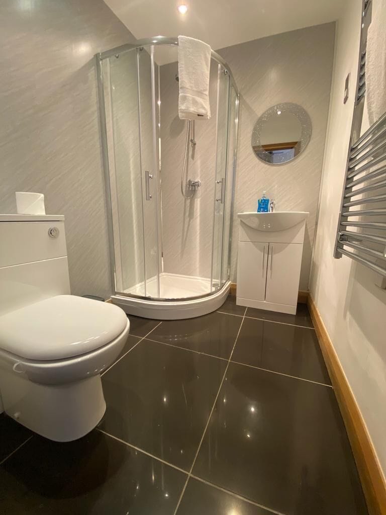 The Granary ensuite 