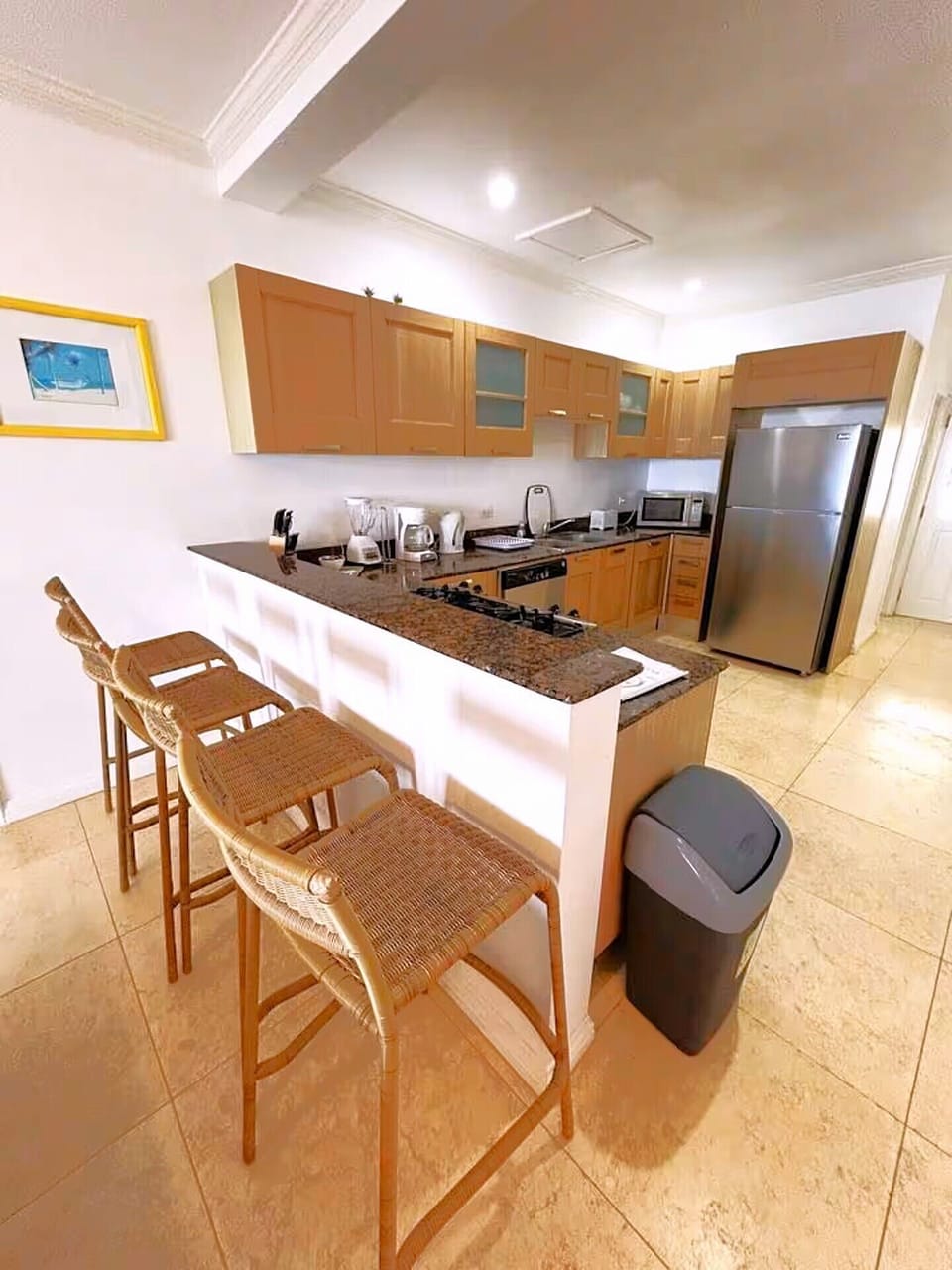 Kitchen bar with four stools