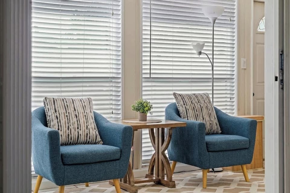Second living room with massage chair