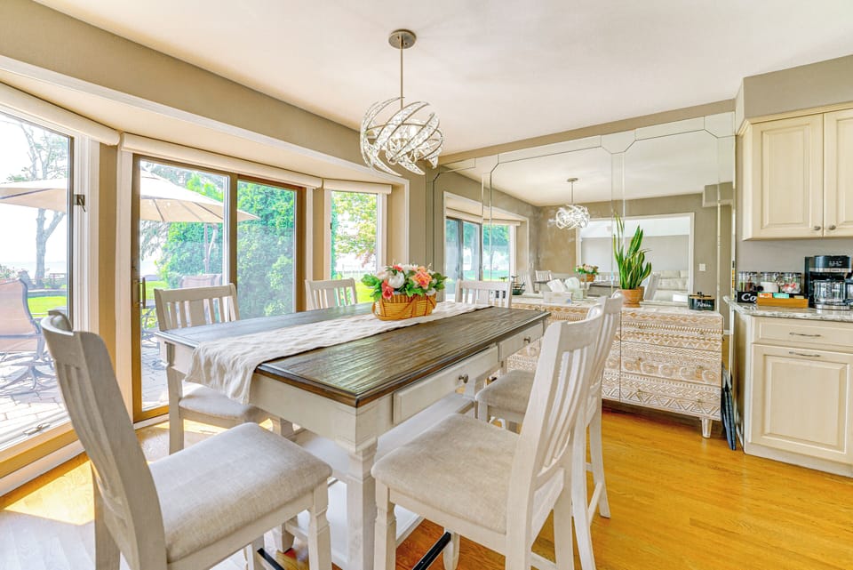 Dining Area | Dishware/Flatware Provided | Water Views