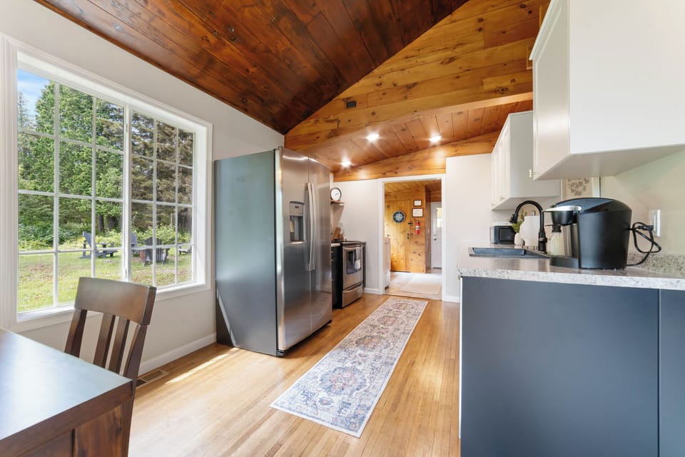 The extra wide galley style kitchen makes it easy for everyone to move around in the kitchen