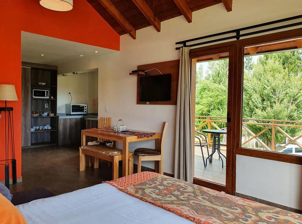 Bed,Dining area,Living Room