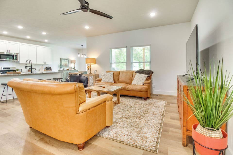 Living Room | Smart TV