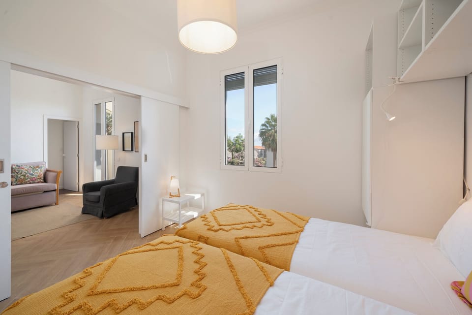 bed and living room