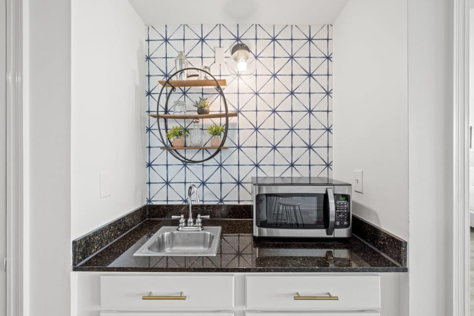 Wet Bar