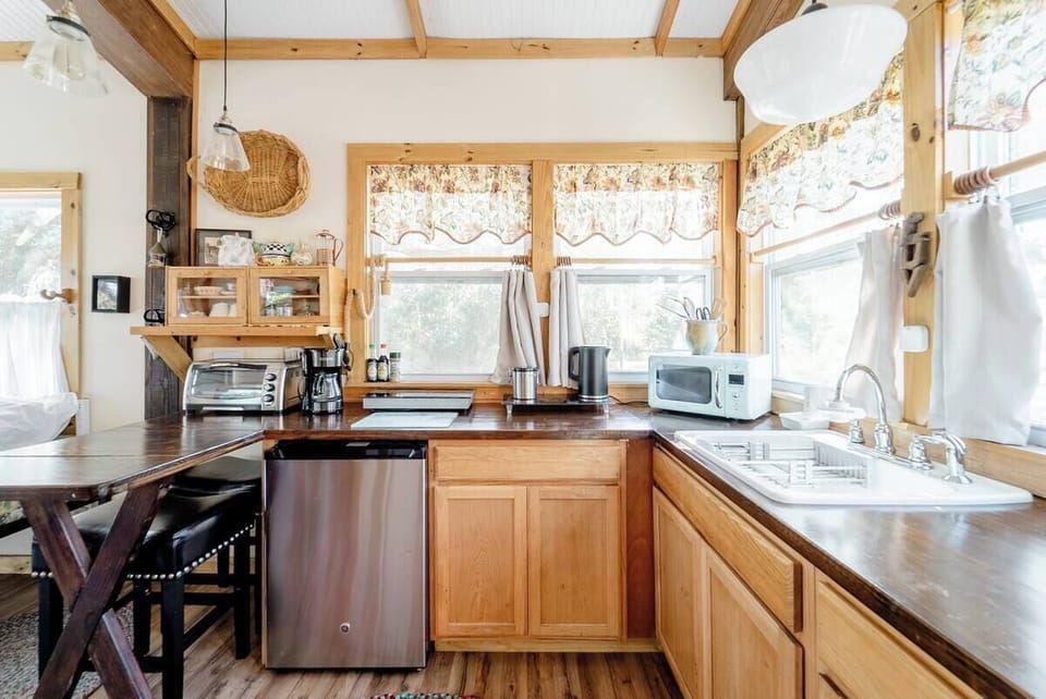 Enjoy the amenities in this cute kitchen