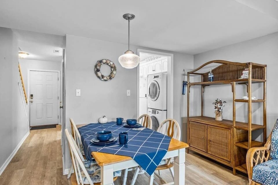 Dining Room, Dining Table, Furniture, Indoors, Table