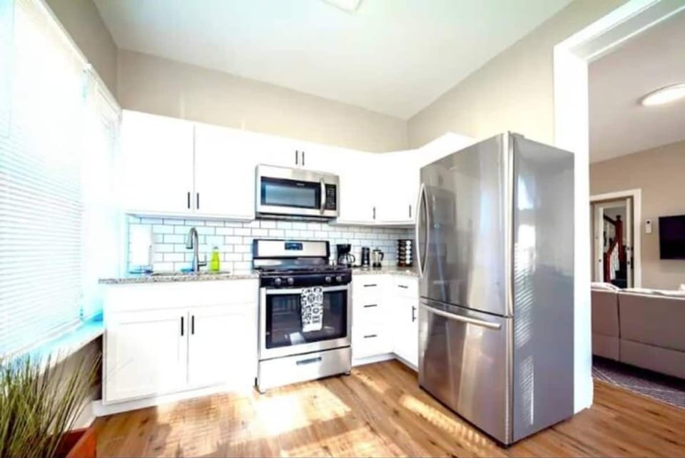 Indoors, Kitchen, Refrigerator, Microwave, Oven