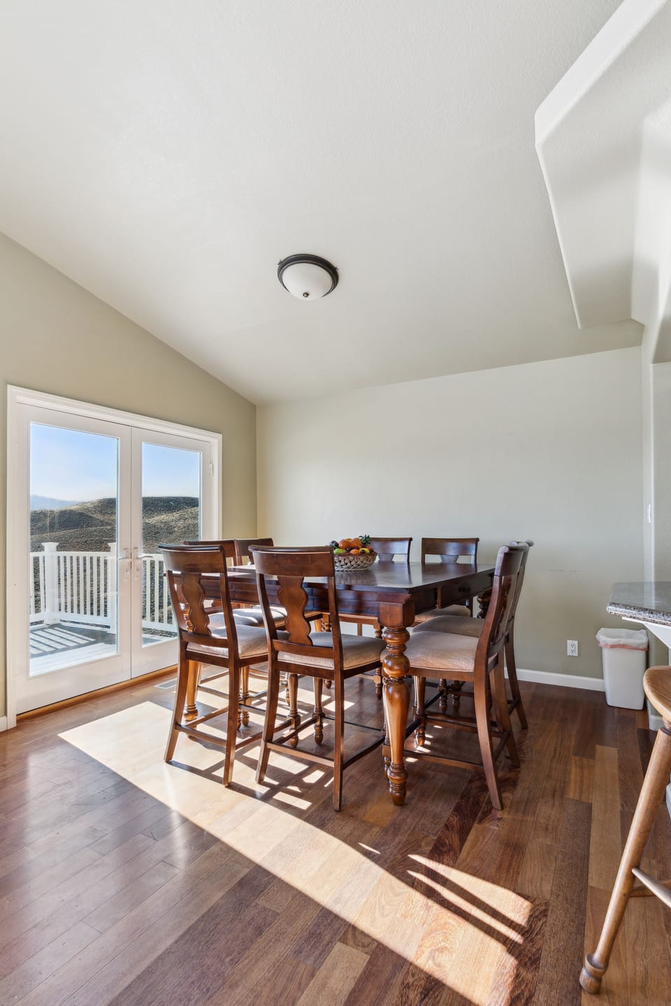 Floor, Flooring, Hardwood, Indoors, Dining Table