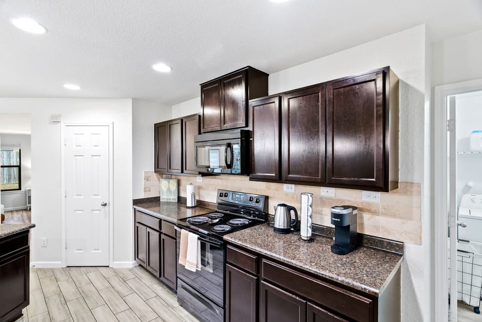 Indoors, Kitchen, Microwave, Oven, Cooktop