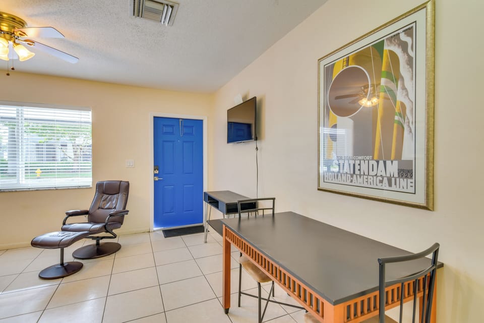 Dining Area | Dishware & Flatware