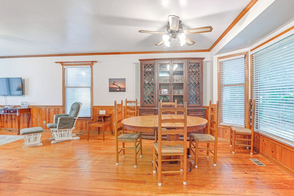 Dining Table | 1st Floor | Dishware & Flatware