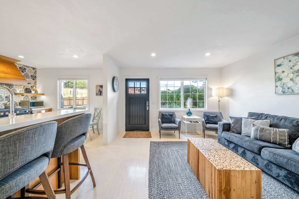 Enjoy the breezy, open layout between the living/dining/kitchen spaces