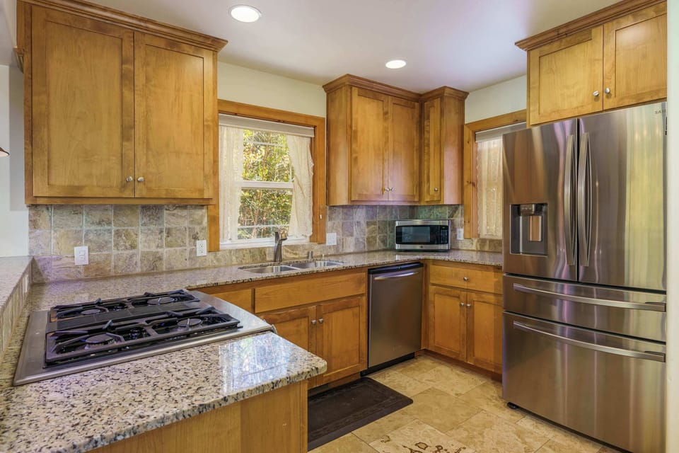 Fully equipped kitchen