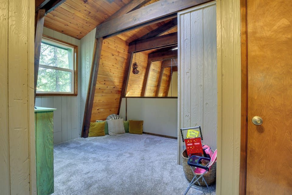 Loft | 2nd Floor