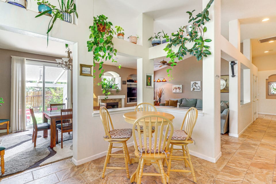 4-Person Dining Table