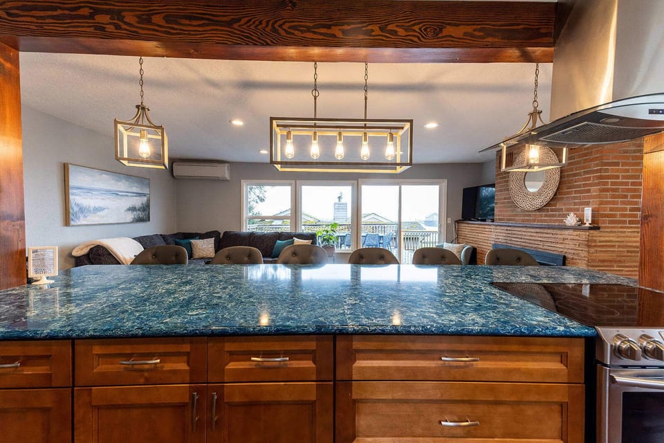 #StayinMyDistrict #BookDirect