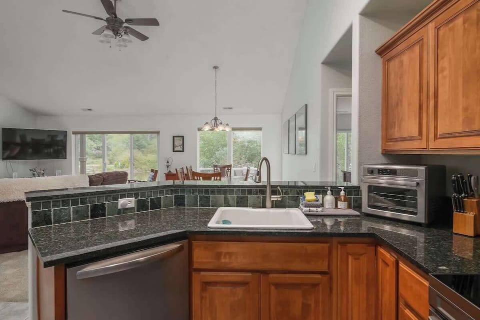 #StayinMyDistrict #BookDirect #EntireHome #HeronLakeHideawayw/HotTub