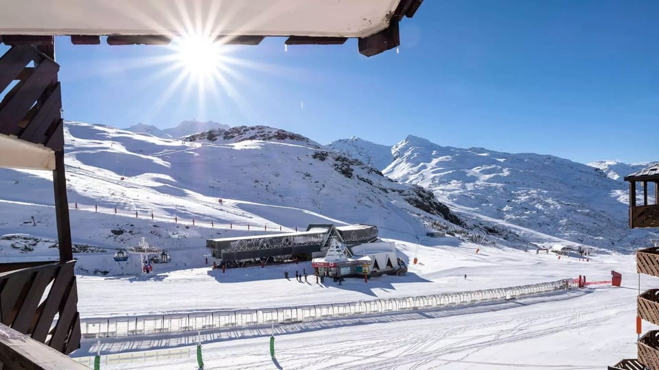 Snow and ski sports
