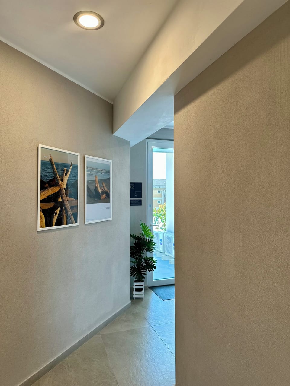 2st floor corridor (2)