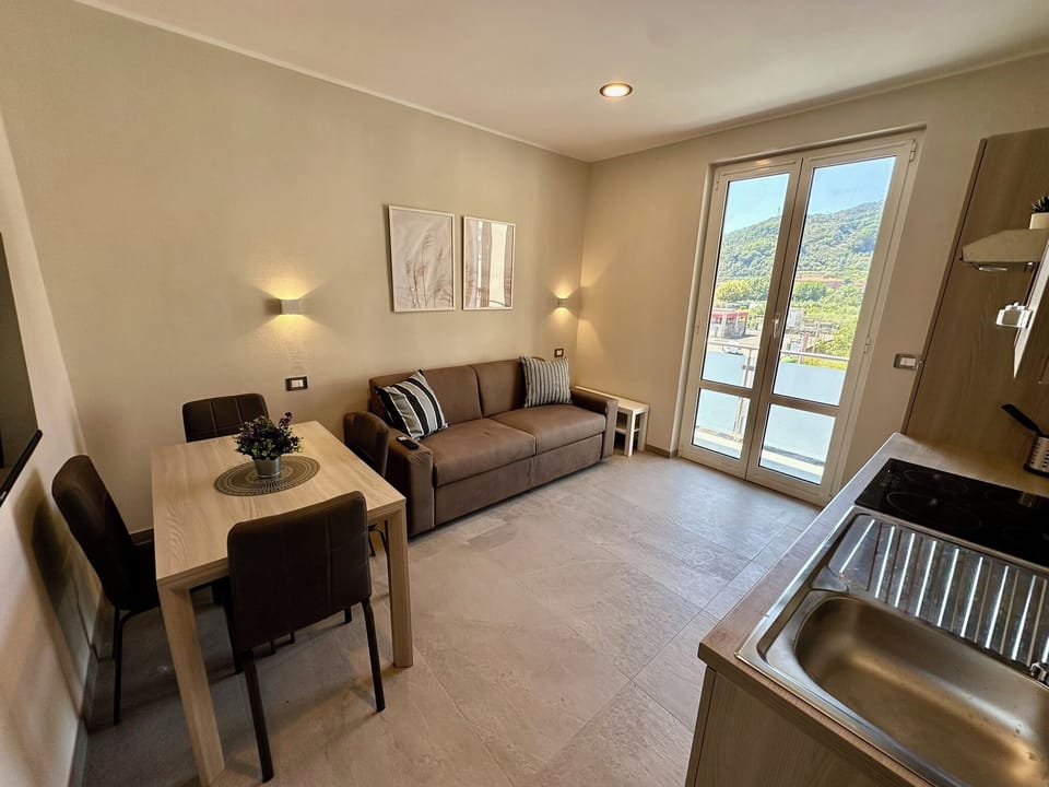 Living room (2)