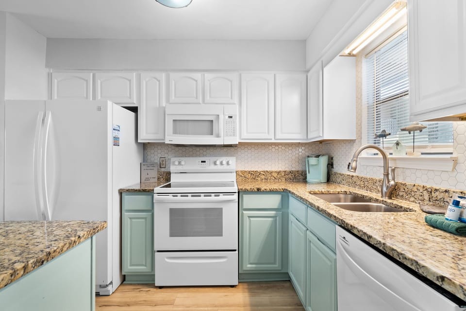 Fully equipped kitchen
