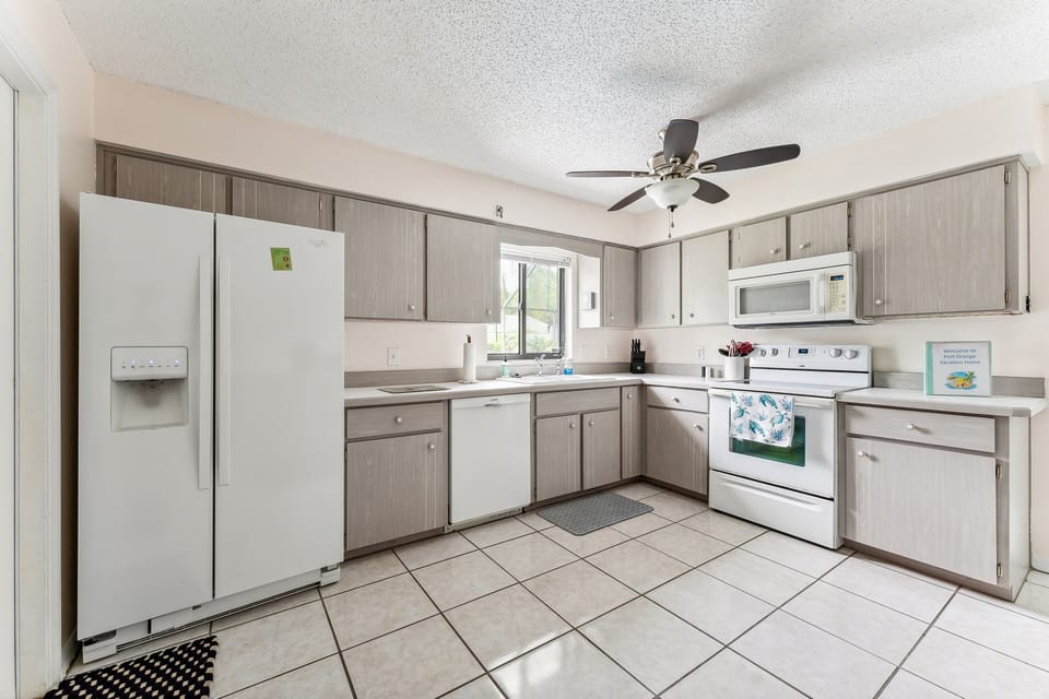 Indoors, Kitchen, Refrigerator, Ceiling Fan, Washer