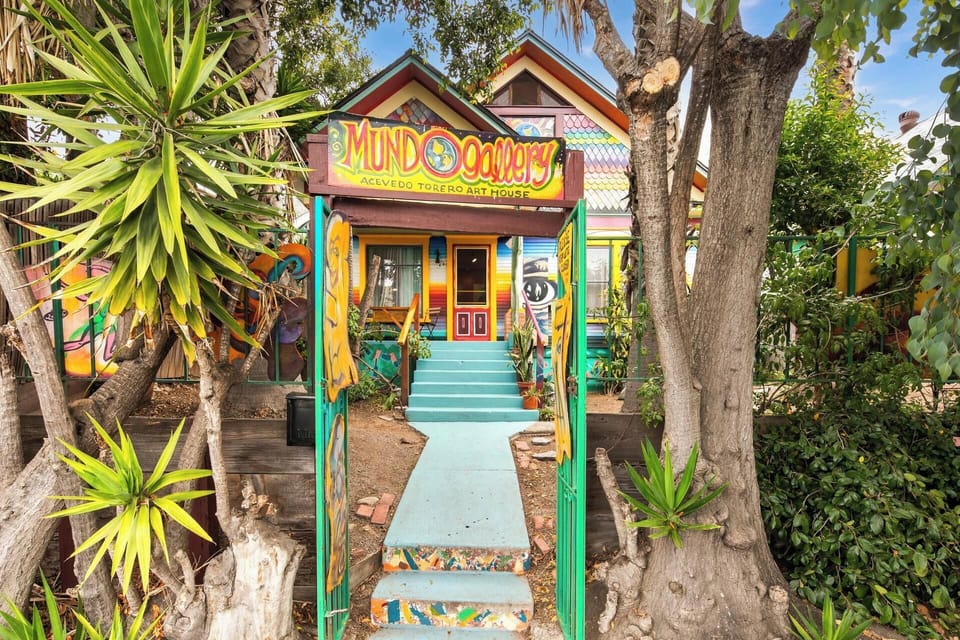 Front Gate, Front of House view