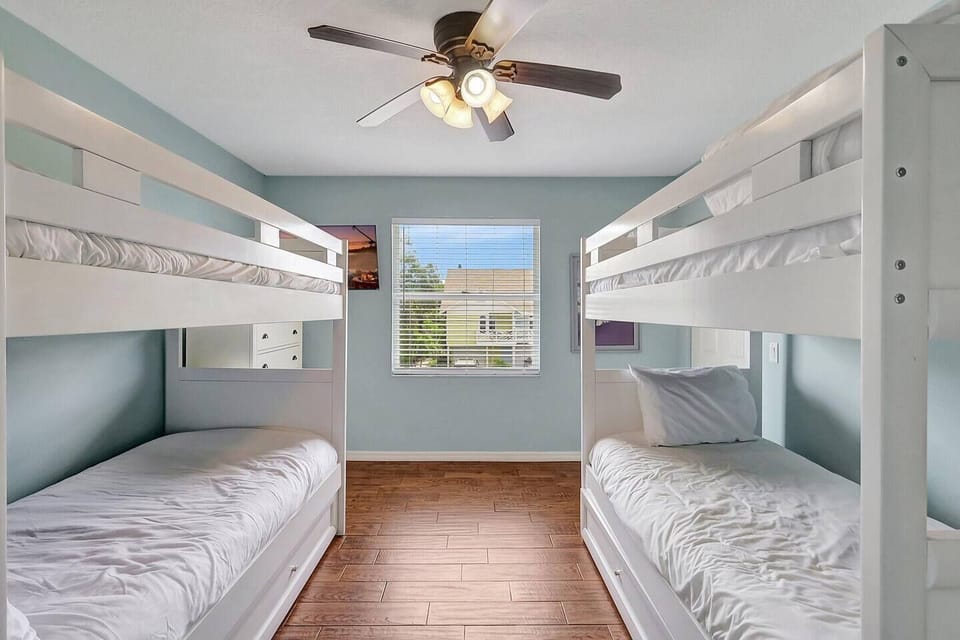 3rd bedroom with bunk beds