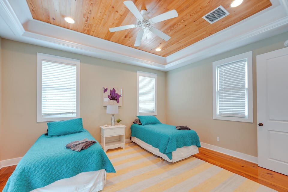 Bedroom 4 | 2 Twin Beds