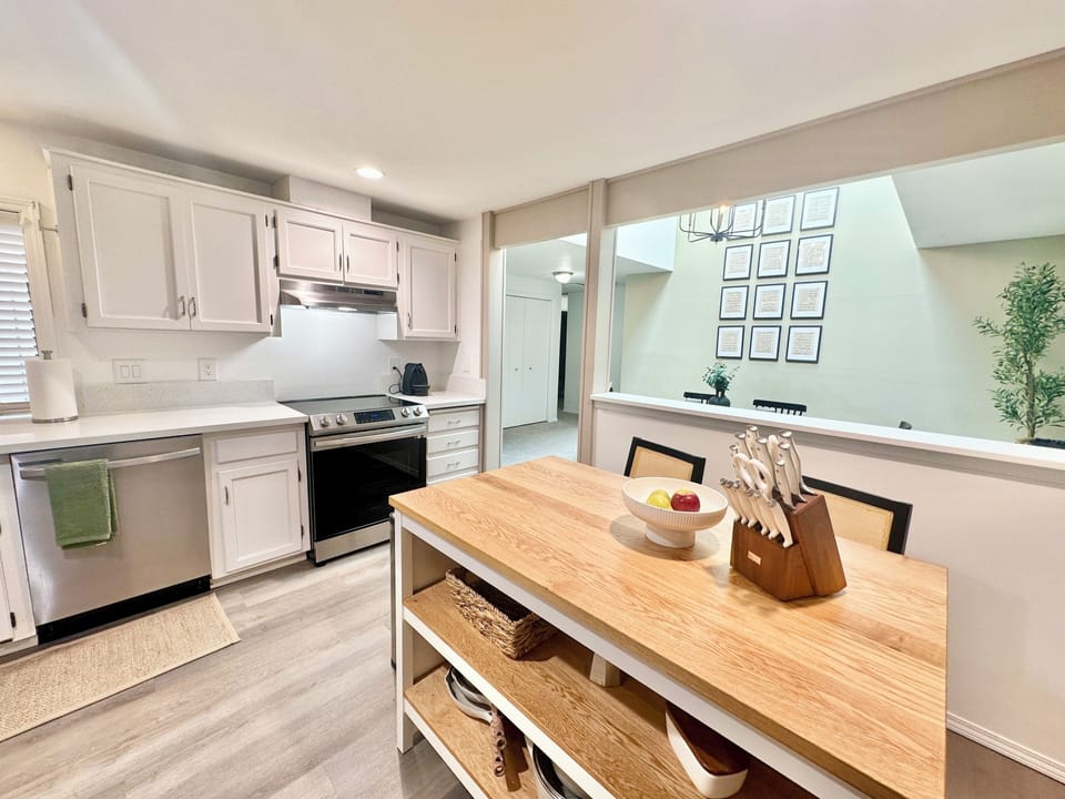 Fully equipped kitchen with all you need to get cooking! 
