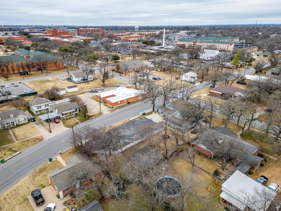 Another aerial view emphasizing the central location and charming surroundings of The Gallery House