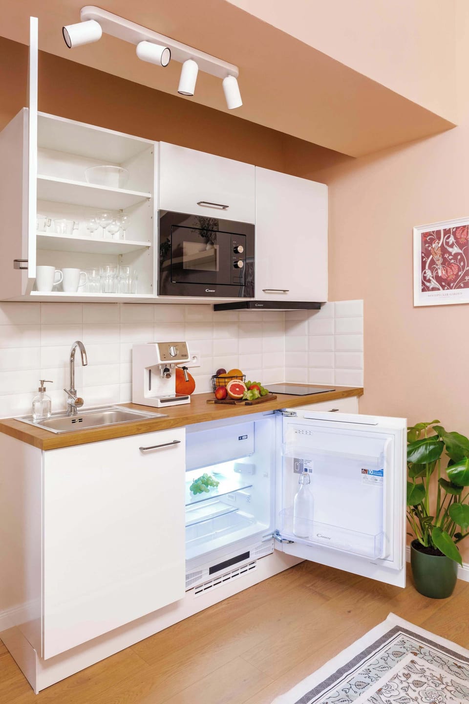 Fully equipped kitchen
