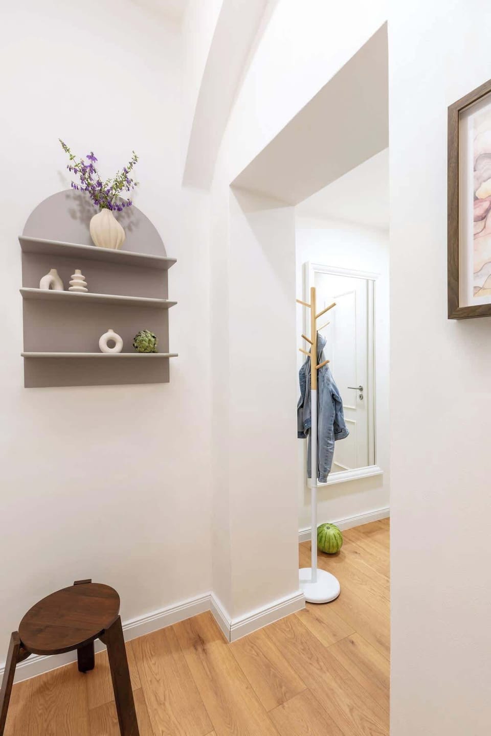 Entrance to the apartment with walk-in closet