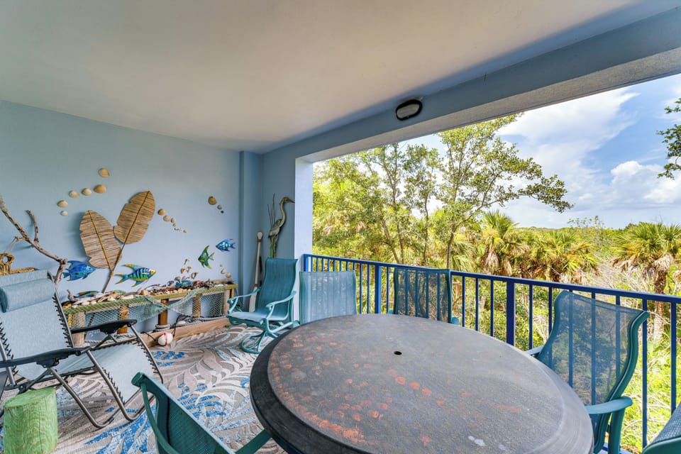 Private Balcony | 3rd-Floor Unit | Walk to Beach Access