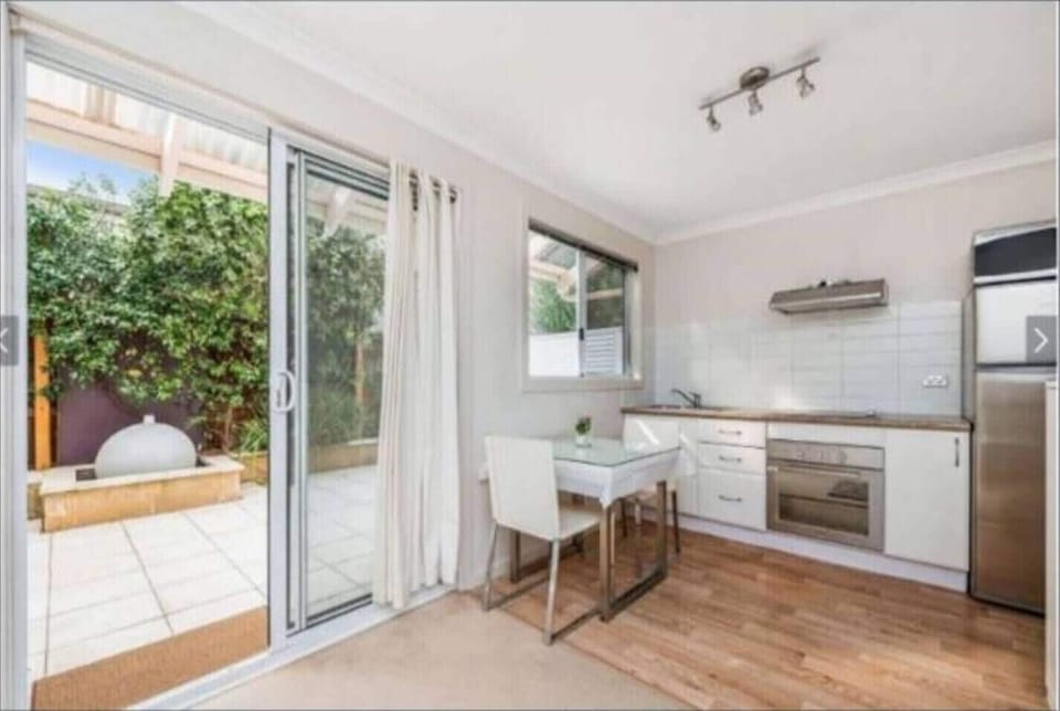 kitchen , dining and patio 