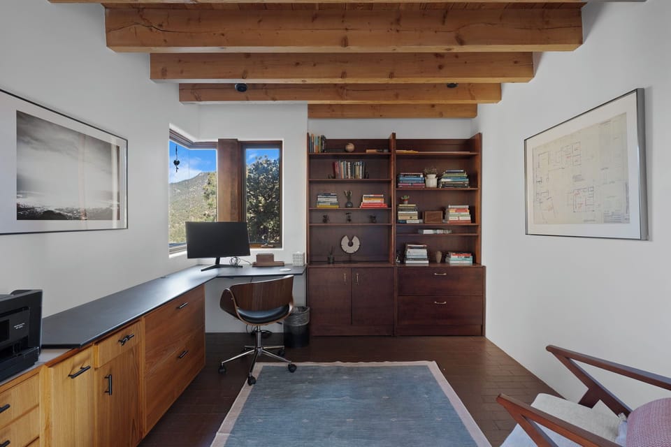 Dedicated Ground Floor Work Space