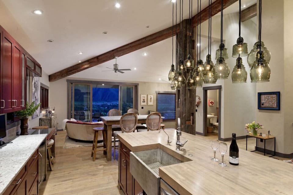 Kitchen/Dining Area/Living Room