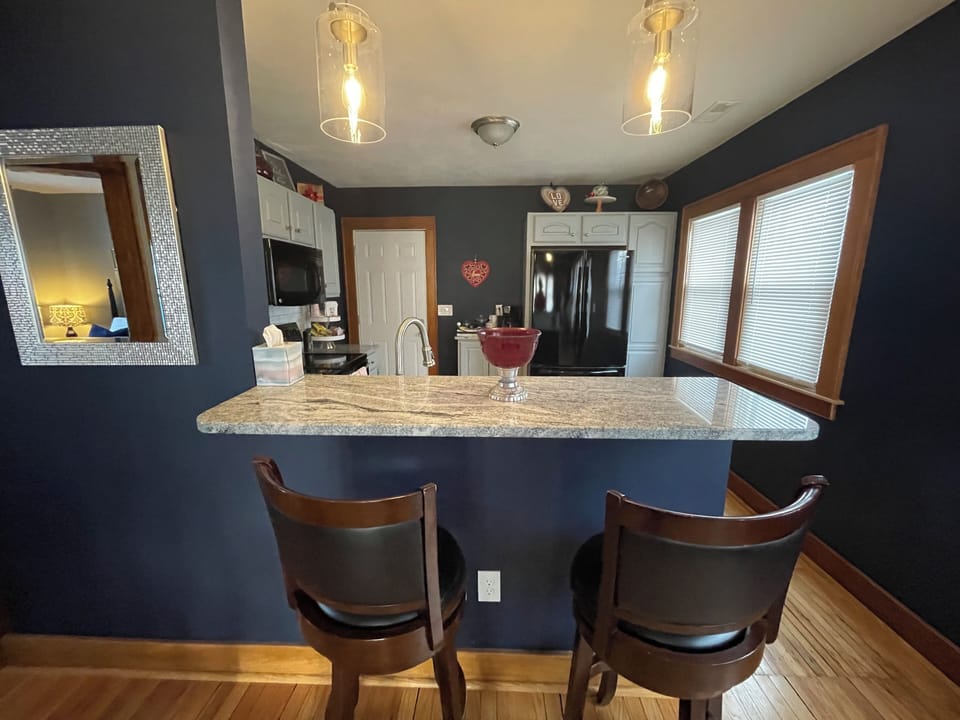Breakfast bar for 2
