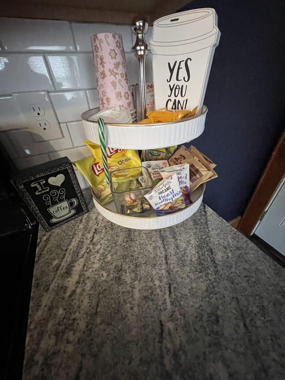 Enjoy complimentary snacks, 
Breakfast oatmeal
Soda
water 
Coffee & tea To go