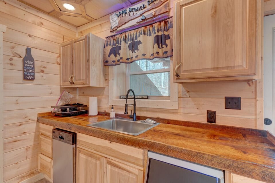 Mini kitchen