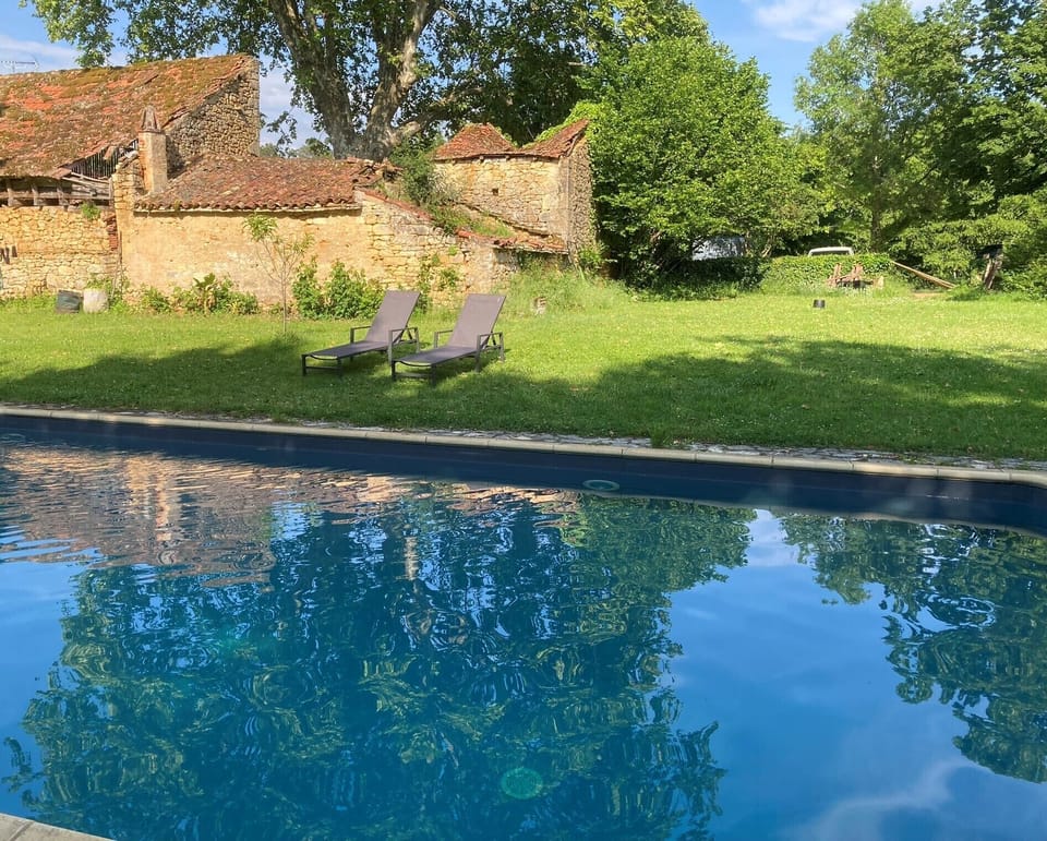 Shared swimming pool
