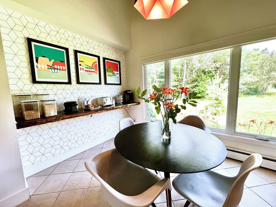 Kitchen Breakfast area