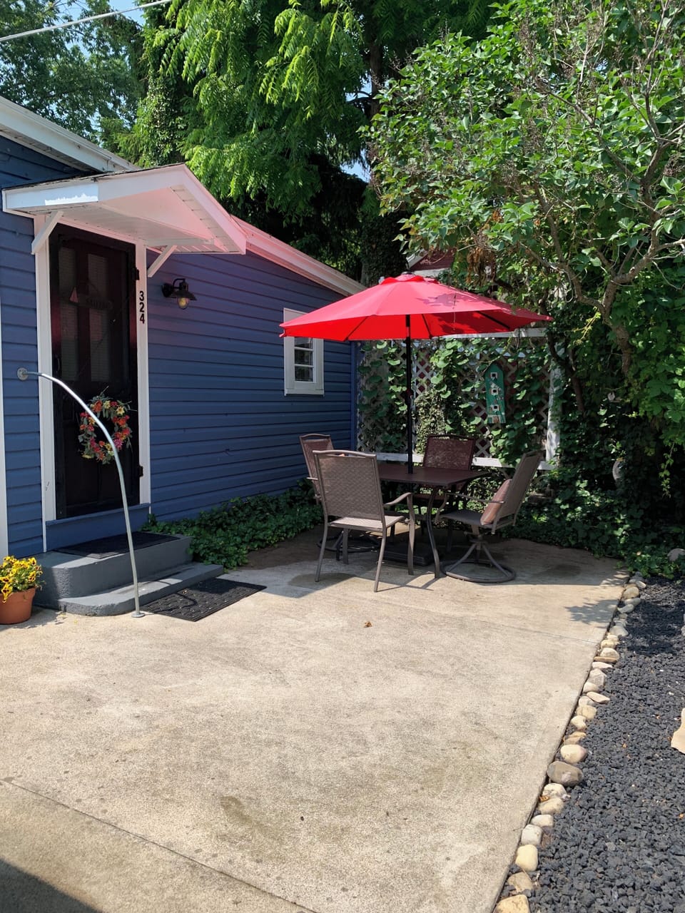 Studio Cottage located behind Main House