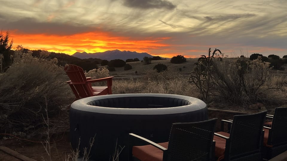 Hot Tub with Vast View and Sunset