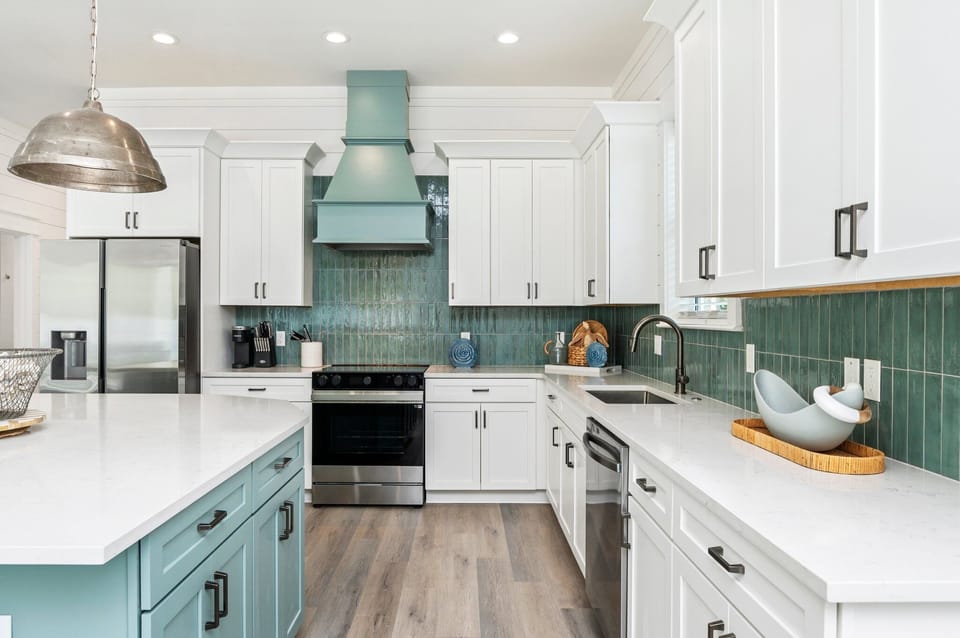 Create lasting memories in Encore’s designer-grade coastal comfort.